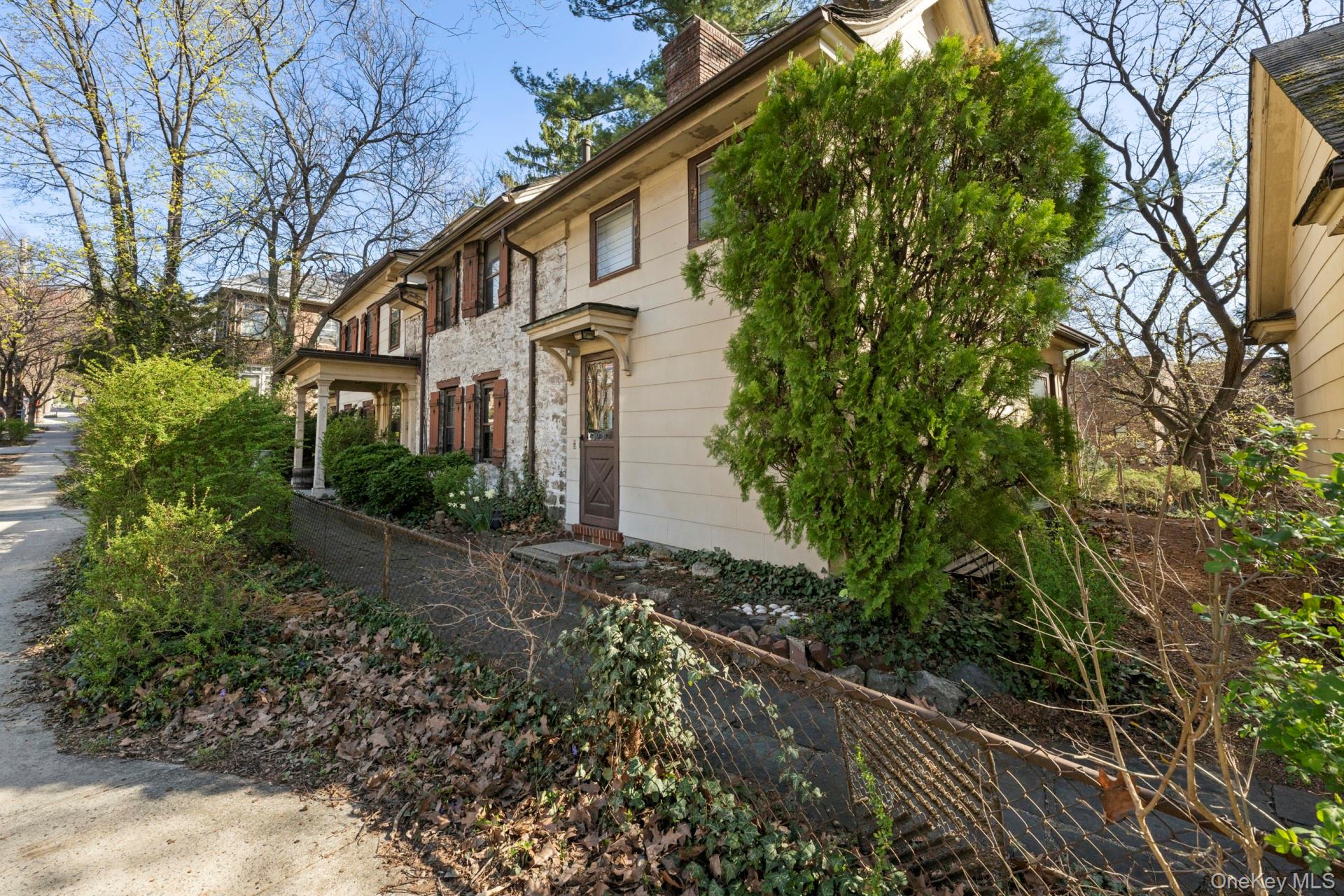 5122 Post Road, Bronx, NY 10471