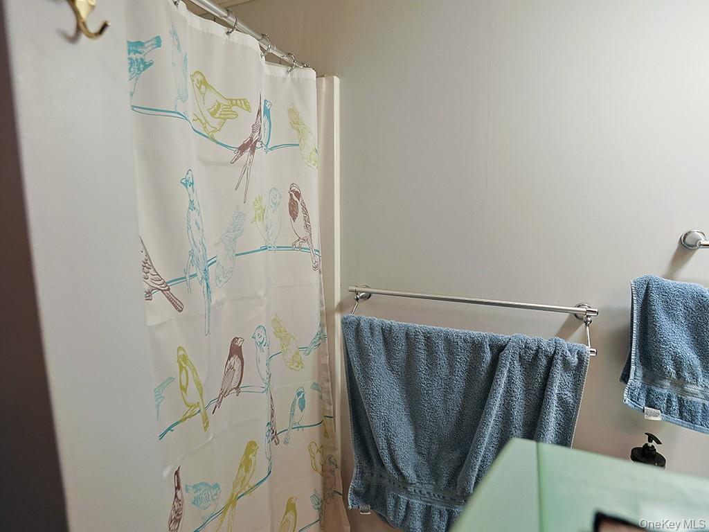 68 Kennel Road, Cuddebackville, NY 12729