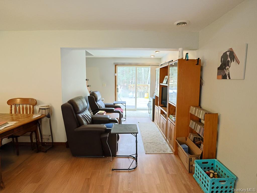 68 Kennel Road, Cuddebackville, NY 12729