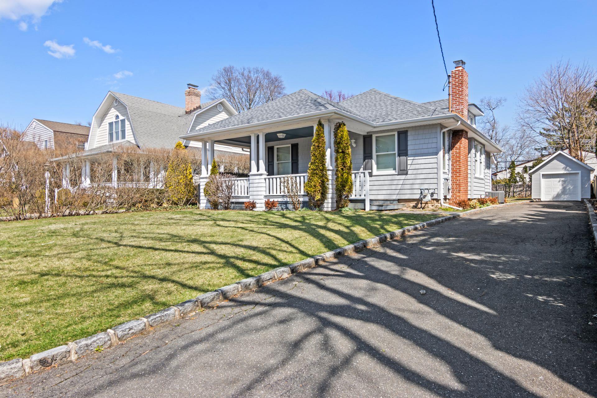 120 Clinton Avenue, Huntington, NY 11743