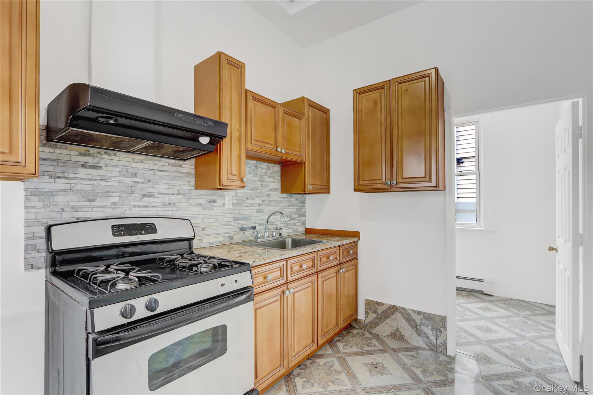 69 Hewlett Street, Hempstead, NY 11550