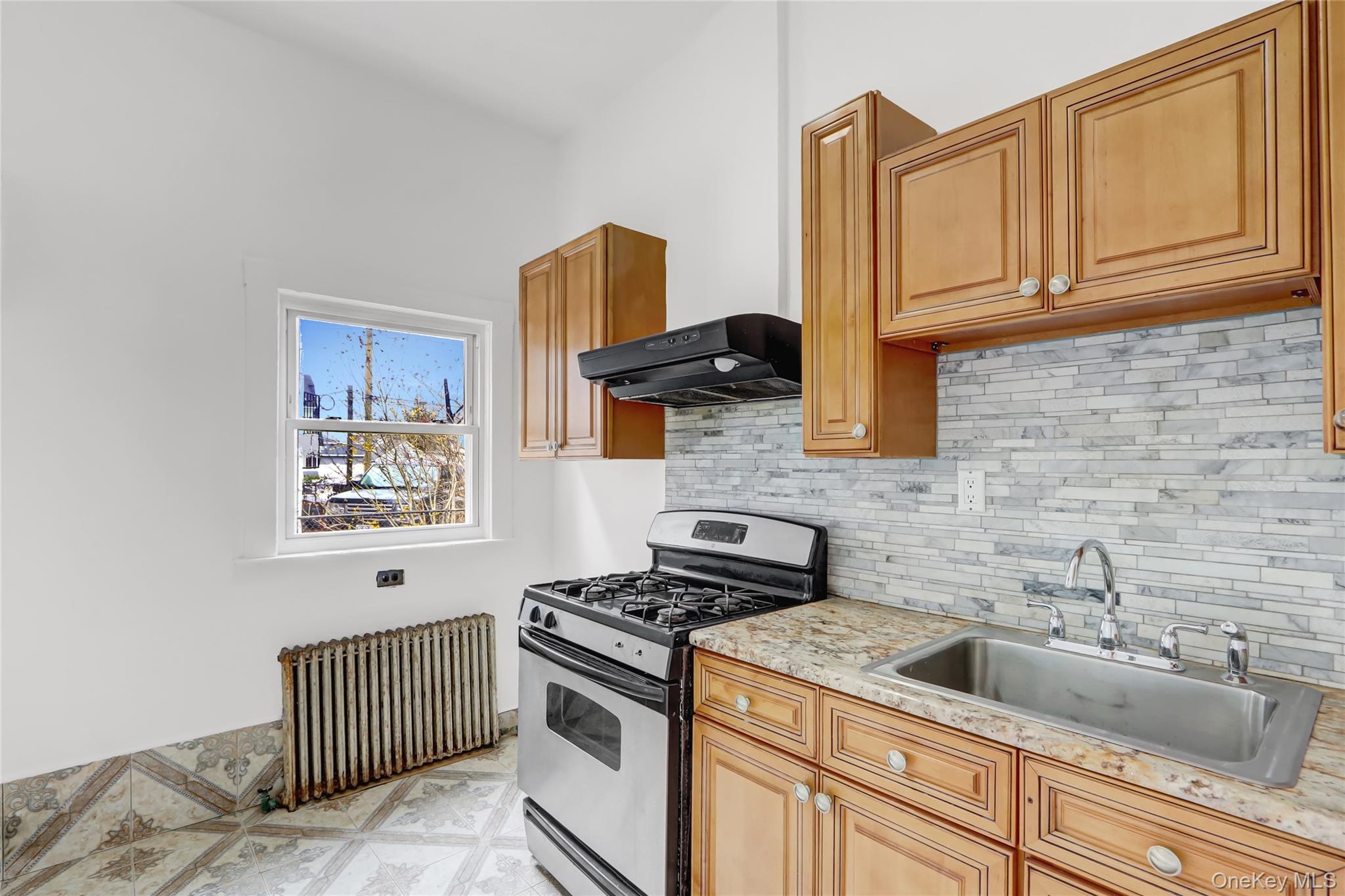 69 Hewlett Street, Hempstead, NY 11550