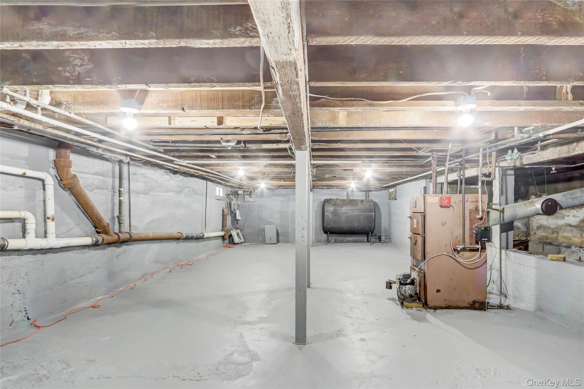 69 Hewlett Street, Hempstead, NY 11550