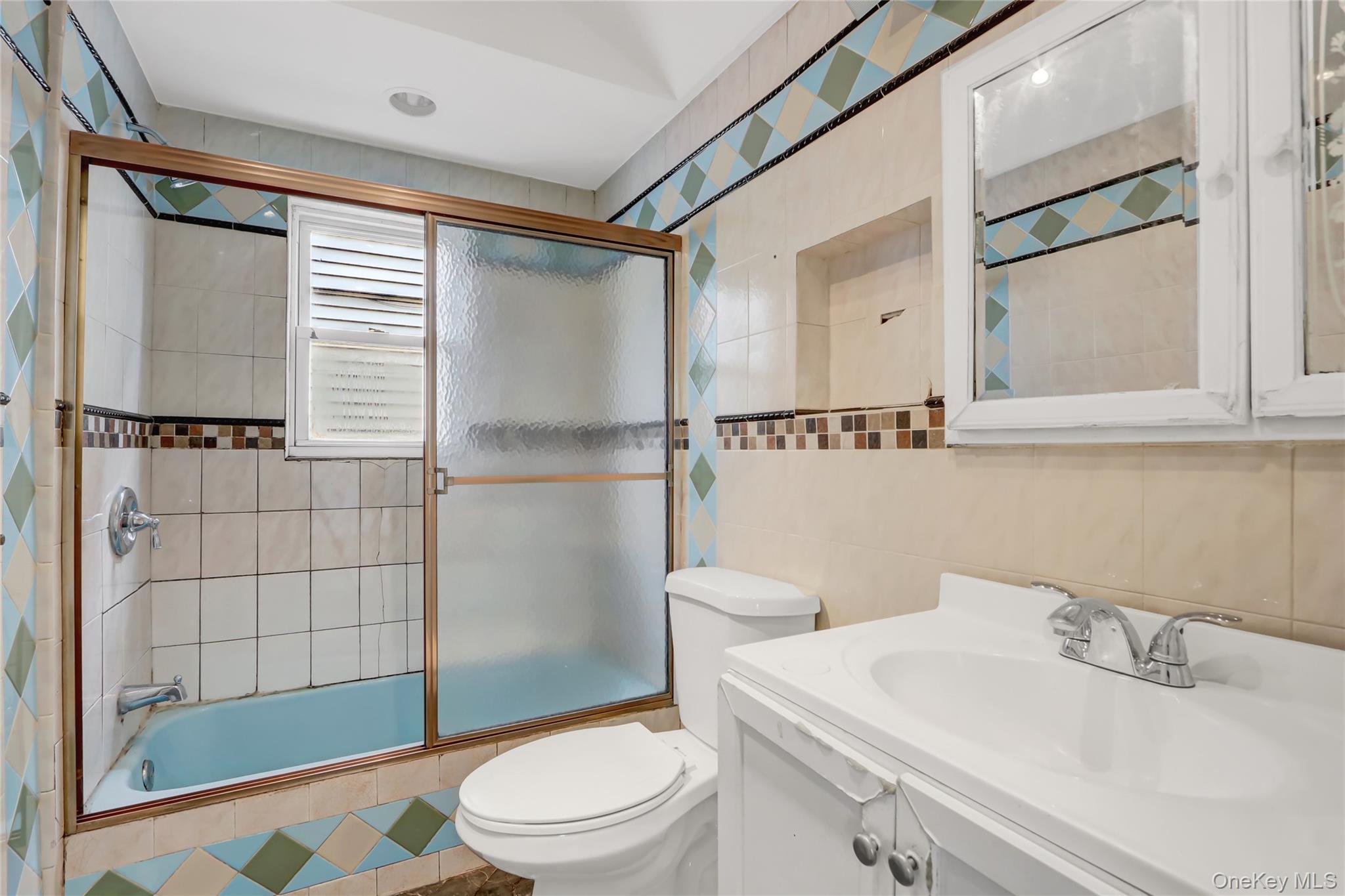 69 Hewlett Street, Hempstead, NY 11550