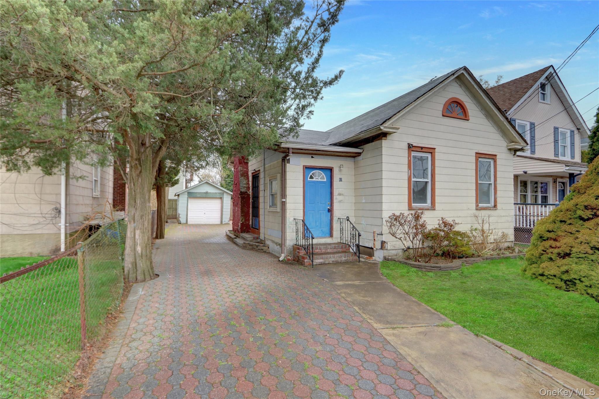 69 Hewlett Street, Hempstead, NY 11550