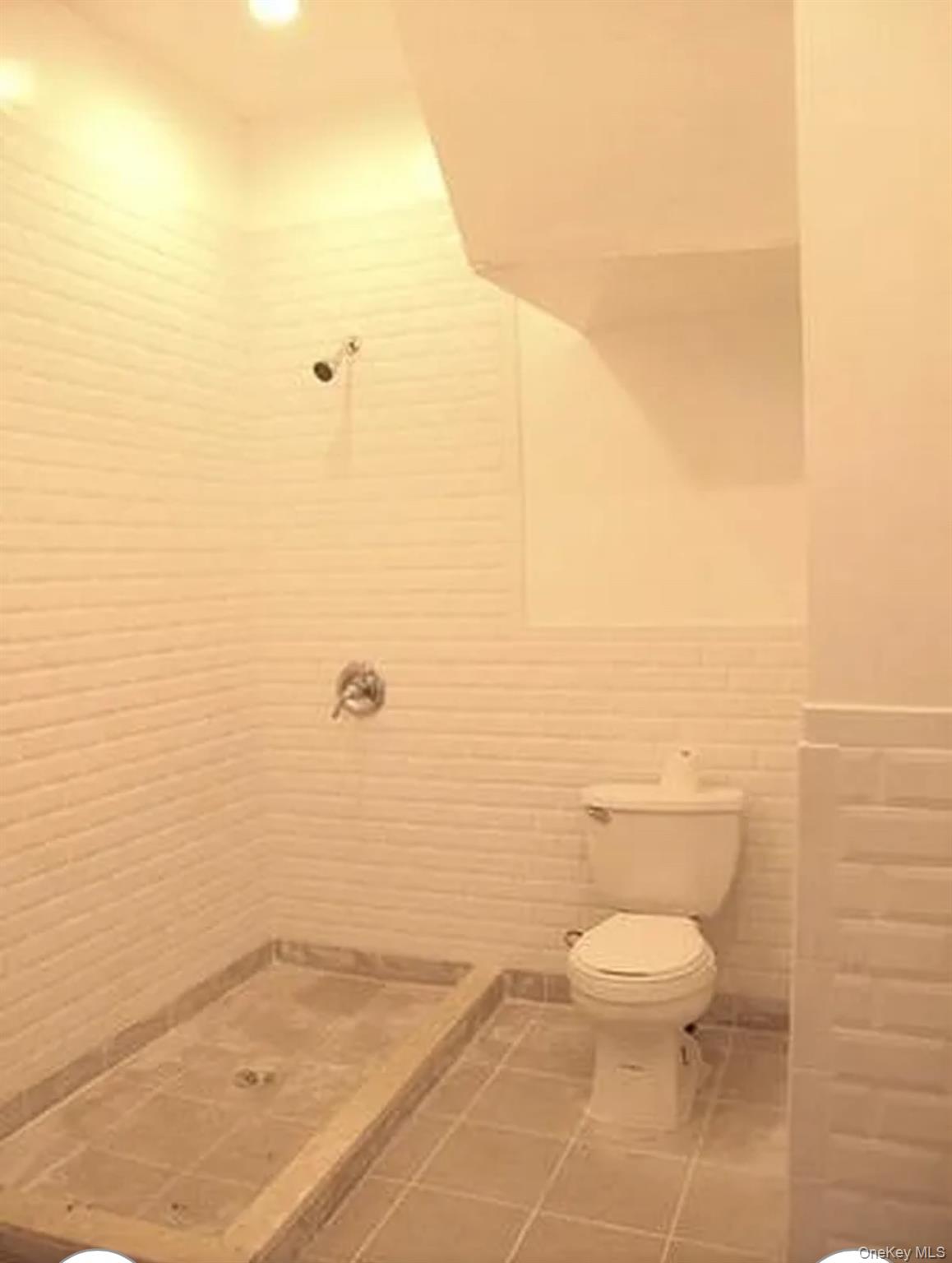 294 Autumn Avenue, Brooklyn, NY 11208