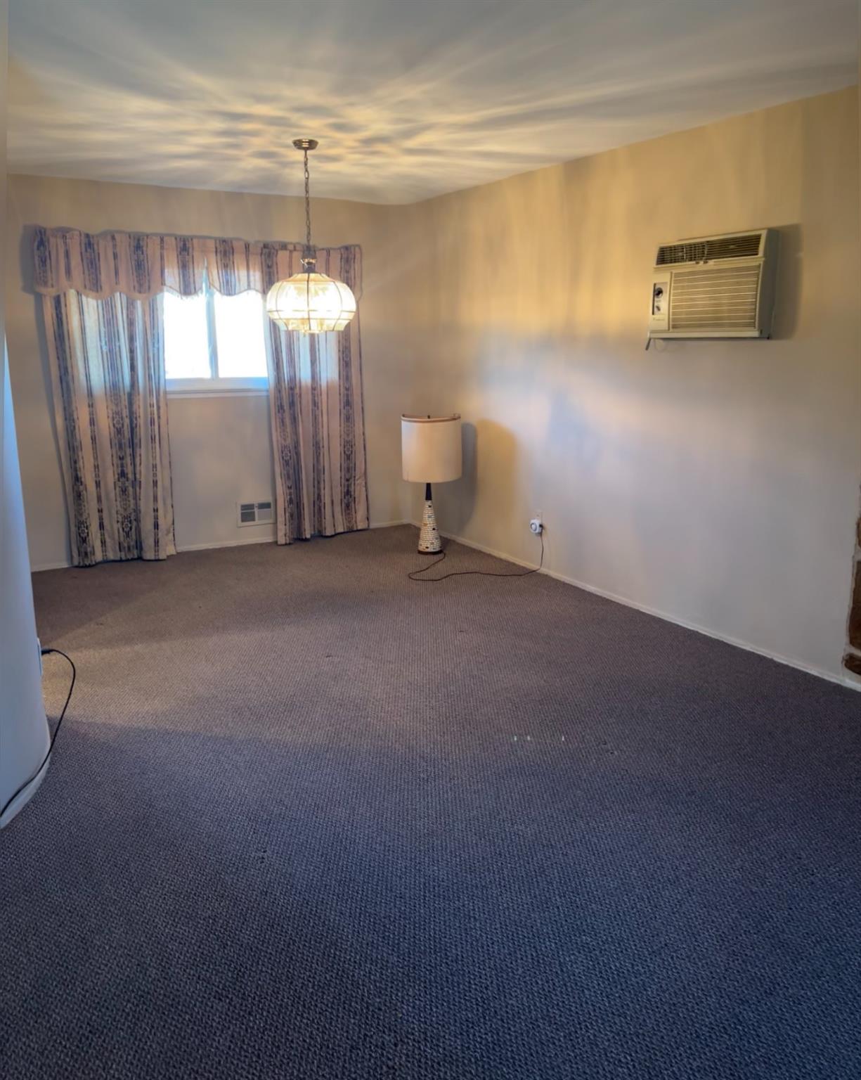 170 11th Street, West Babylon, NY 11704