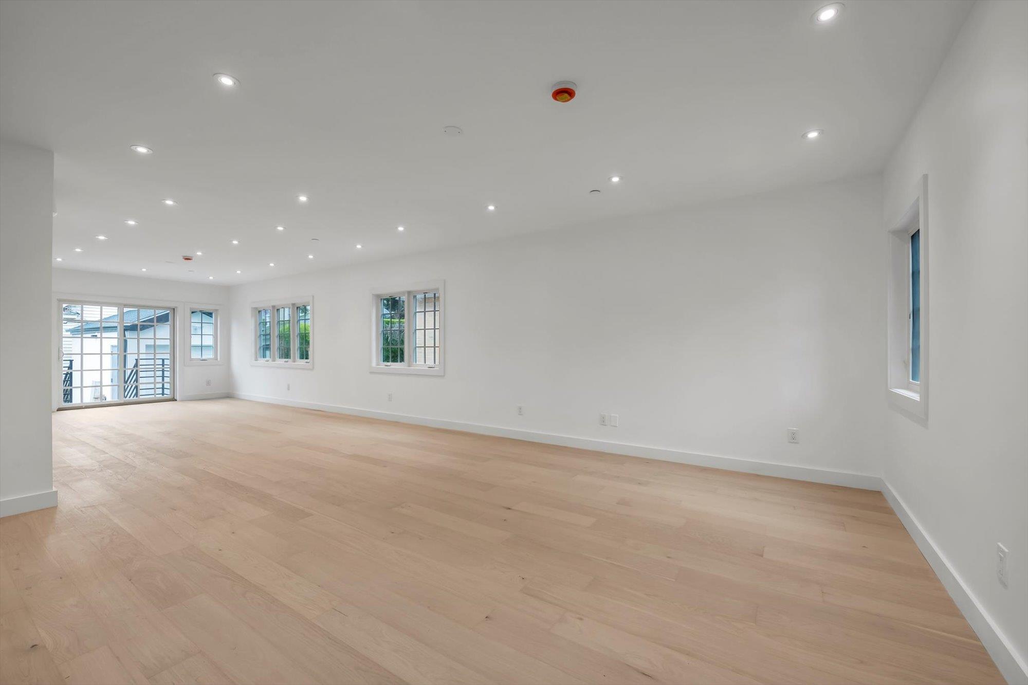 3369 164th Street, Flushing, NY 11358