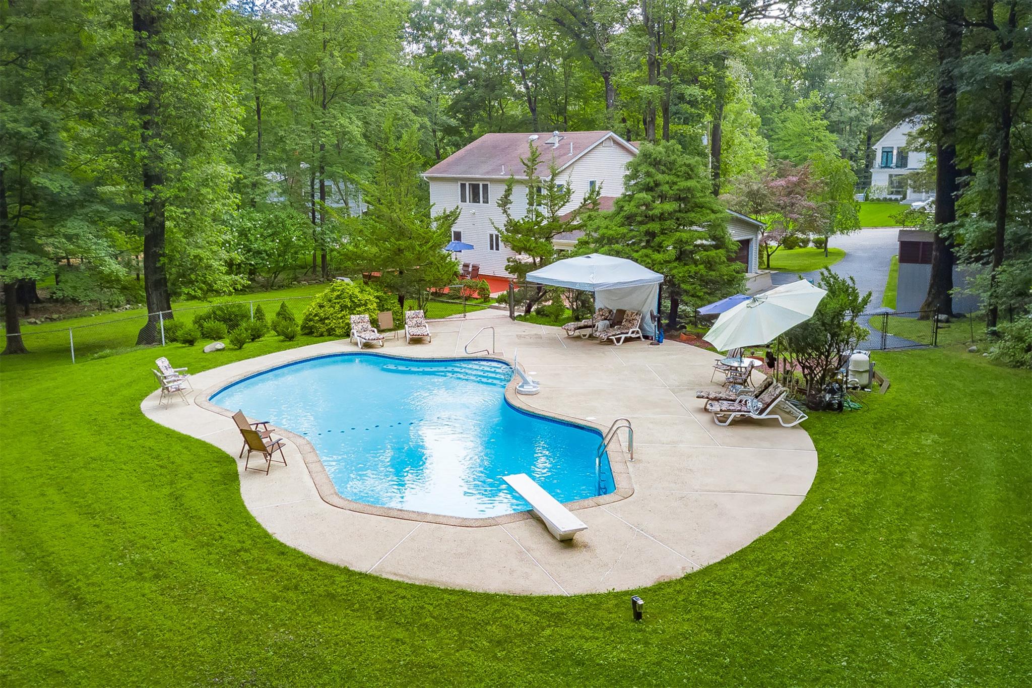 5 Reeder Place, Suffern, NY 10901