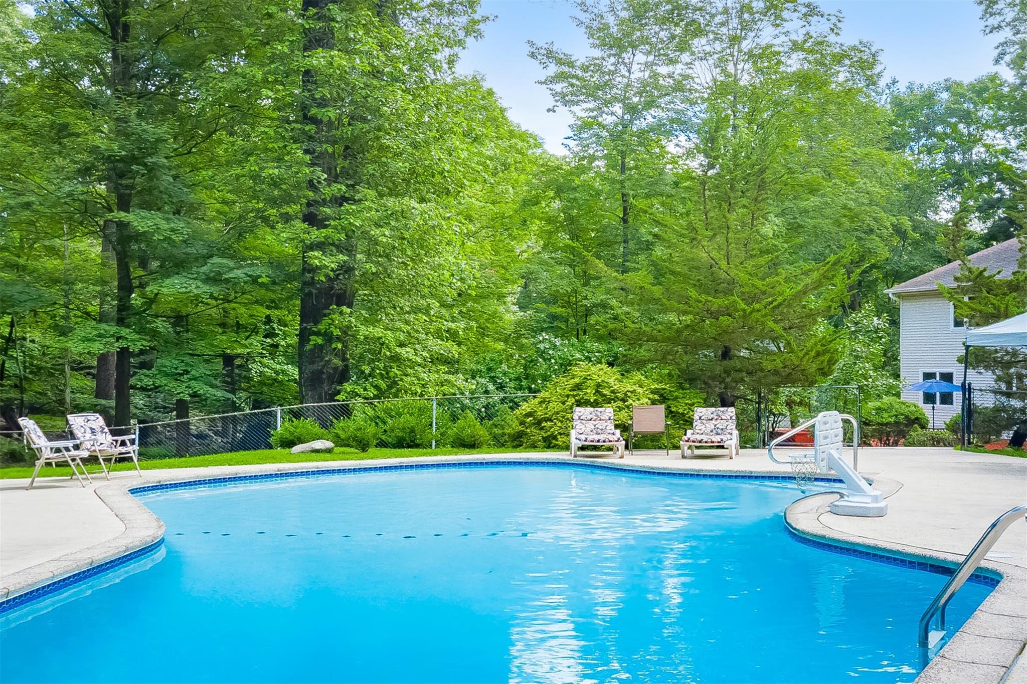 5 Reeder Place, Suffern, NY 10901