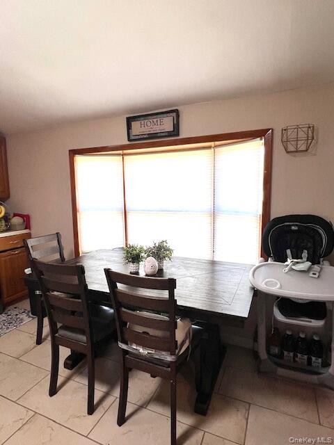 1300 Race Avenue, Medford, NY 11763