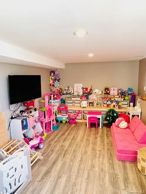 1300 Race Avenue, Medford, NY 11763