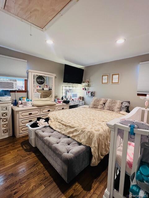 1300 Race Avenue, Medford, NY 11763