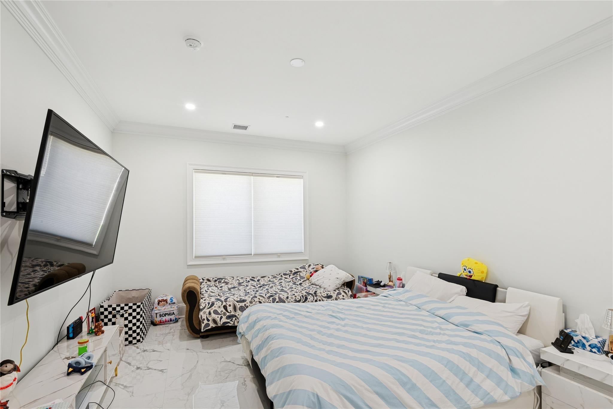 783 Oakleigh Road, North Woodmere, NY 11581