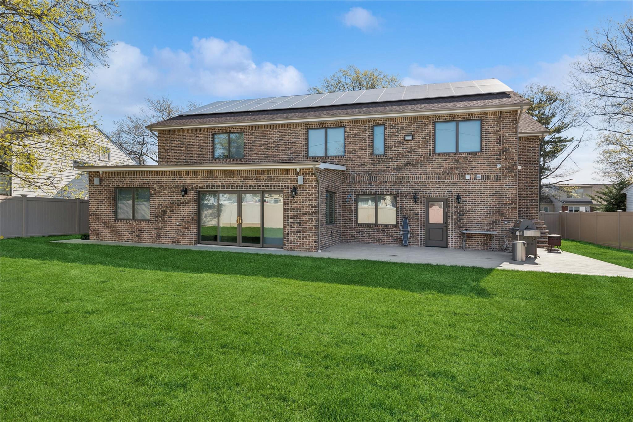 783 Oakleigh Road, North Woodmere, NY 11581