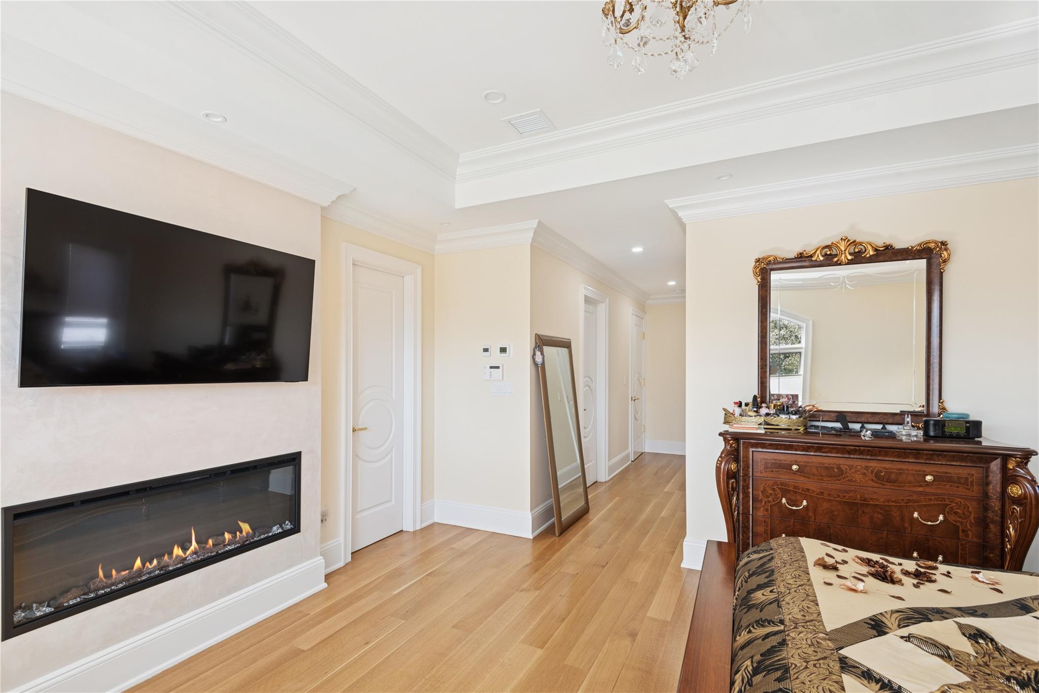 783 Oakleigh Road, North Woodmere, NY 11581