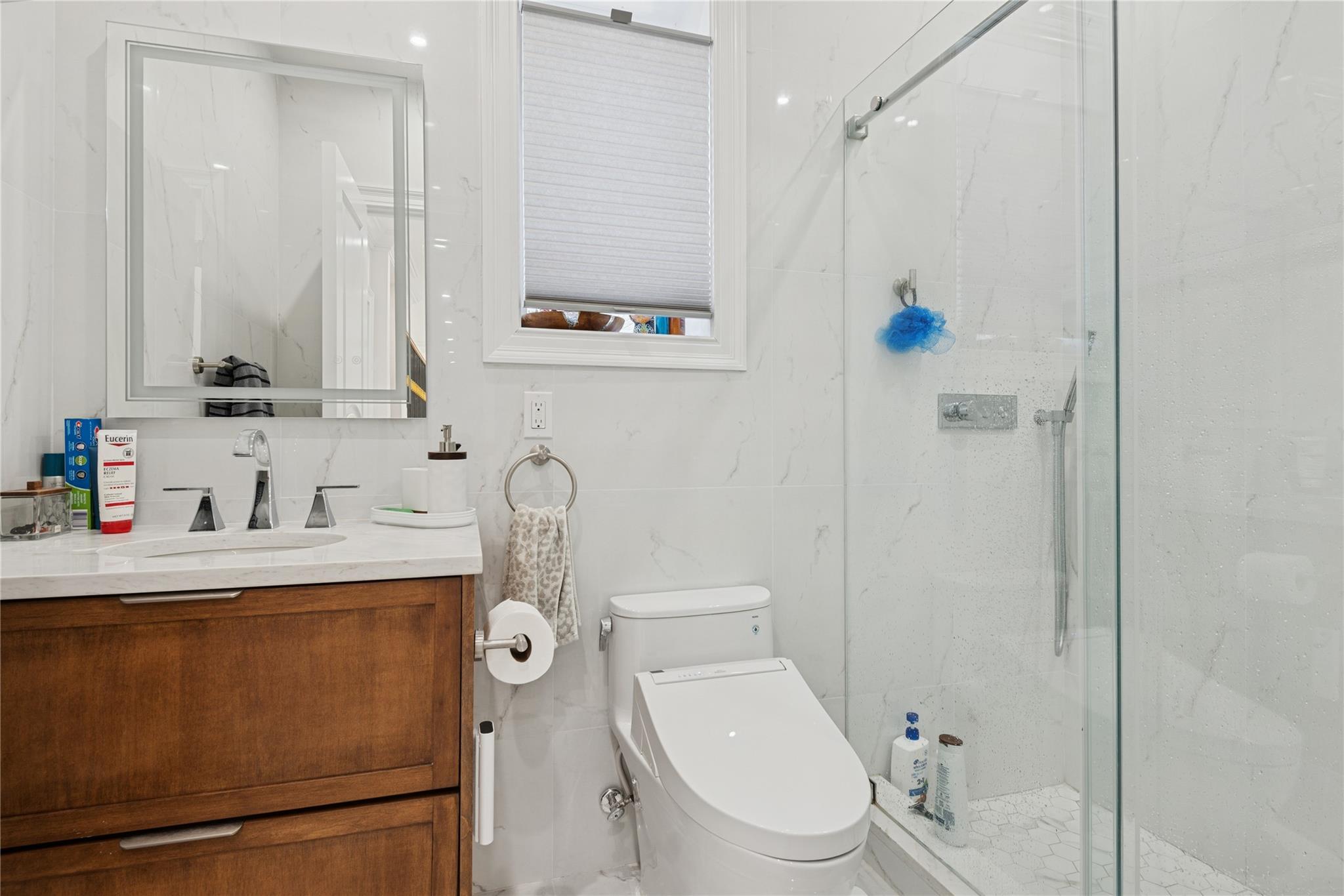 783 Oakleigh Road, North Woodmere, NY 11581