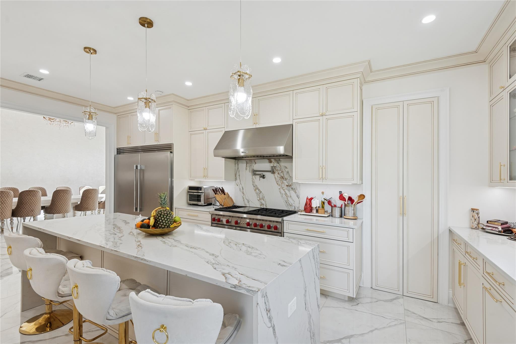 783 Oakleigh Road, North Woodmere, NY 11581