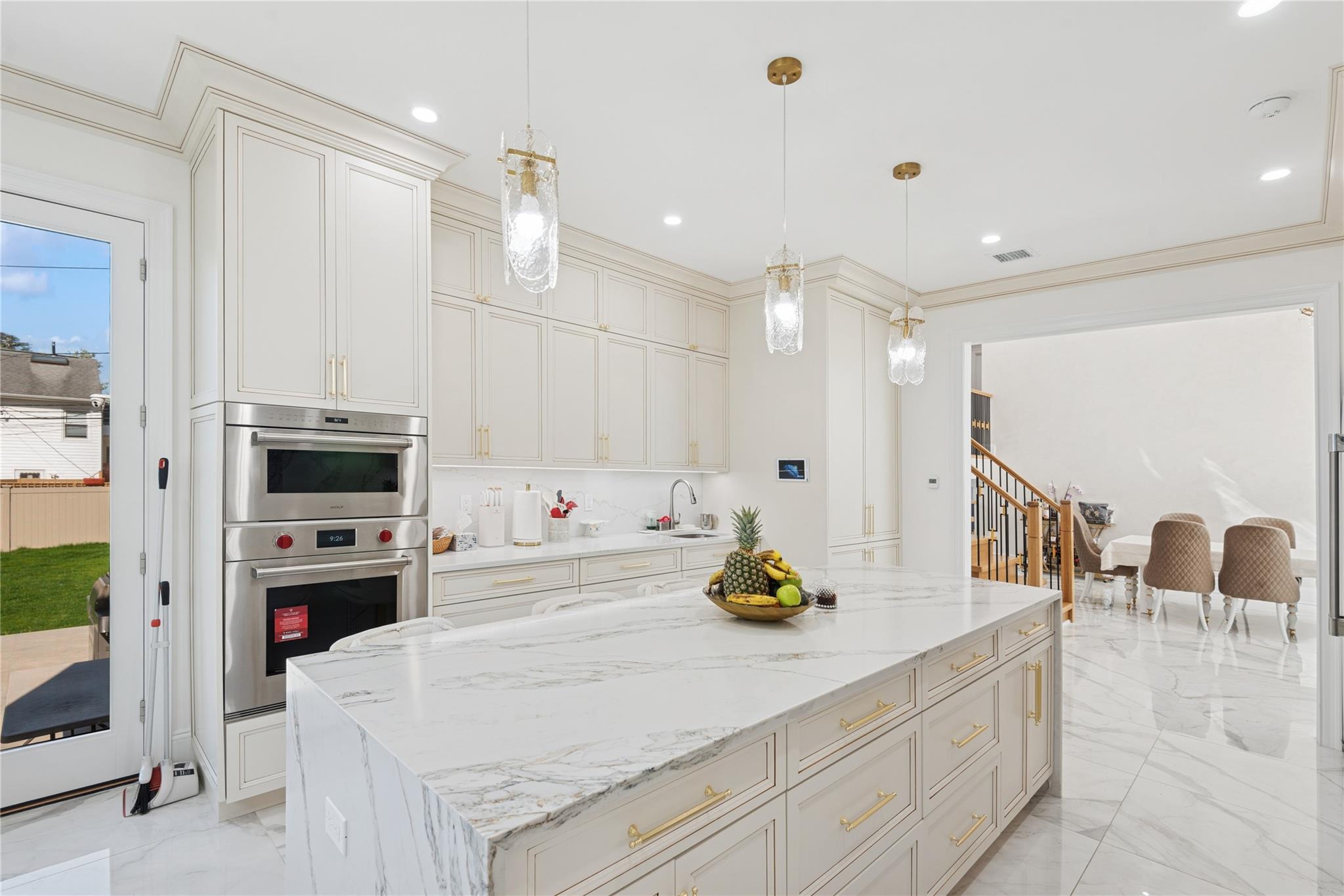 783 Oakleigh Road, North Woodmere, NY 11581