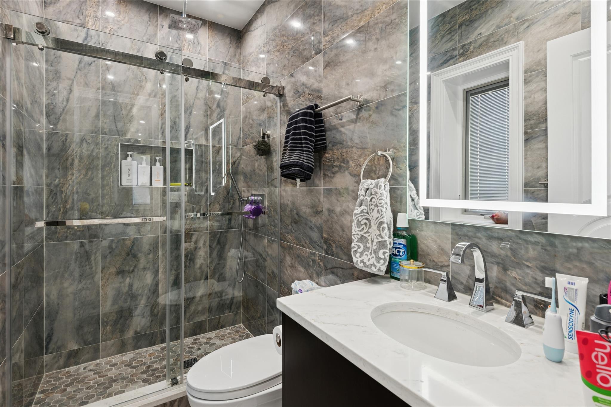 783 Oakleigh Road, North Woodmere, NY 11581