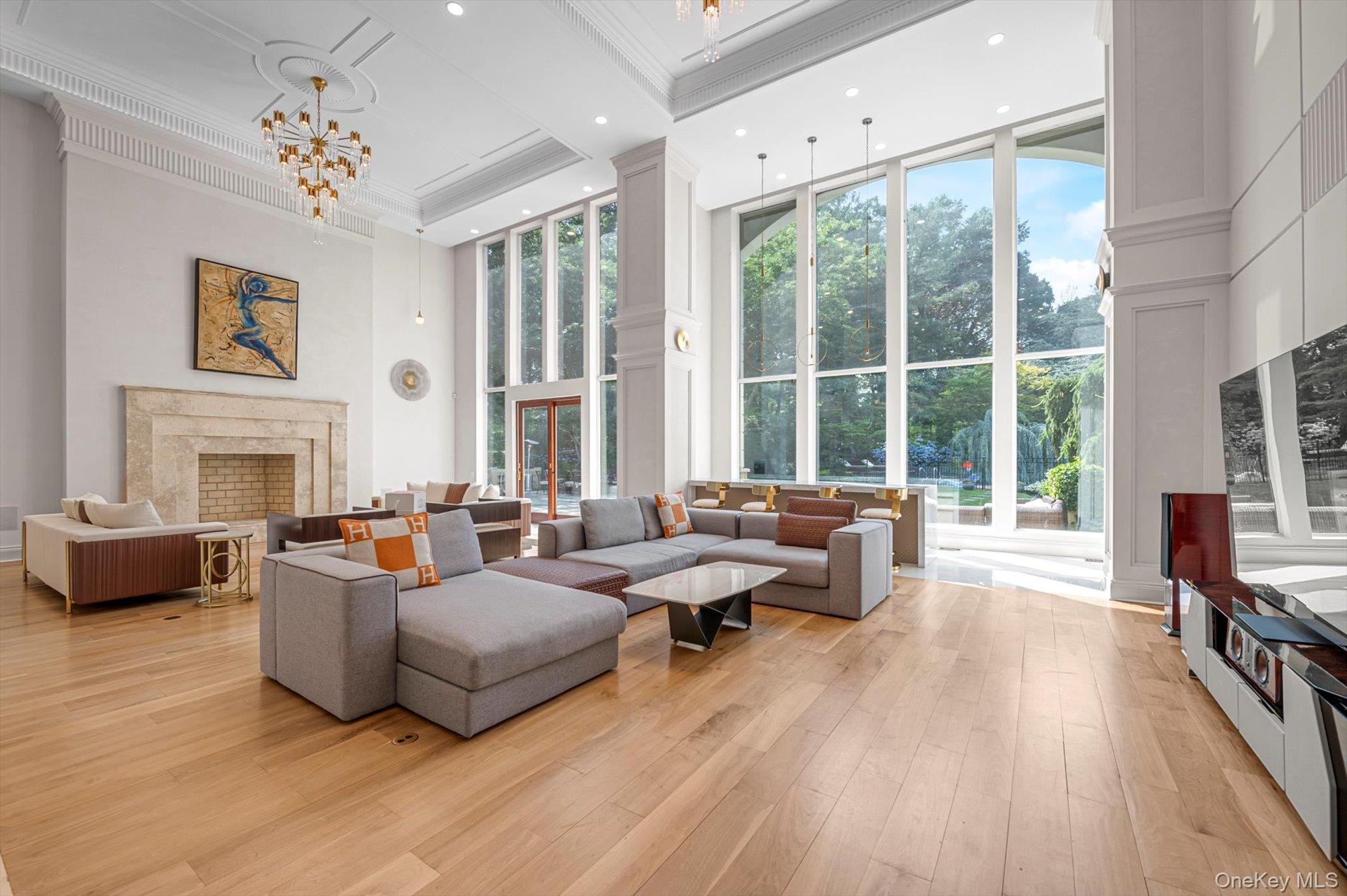 55 Coves Run, Oyster Bay Cove, NY 11791