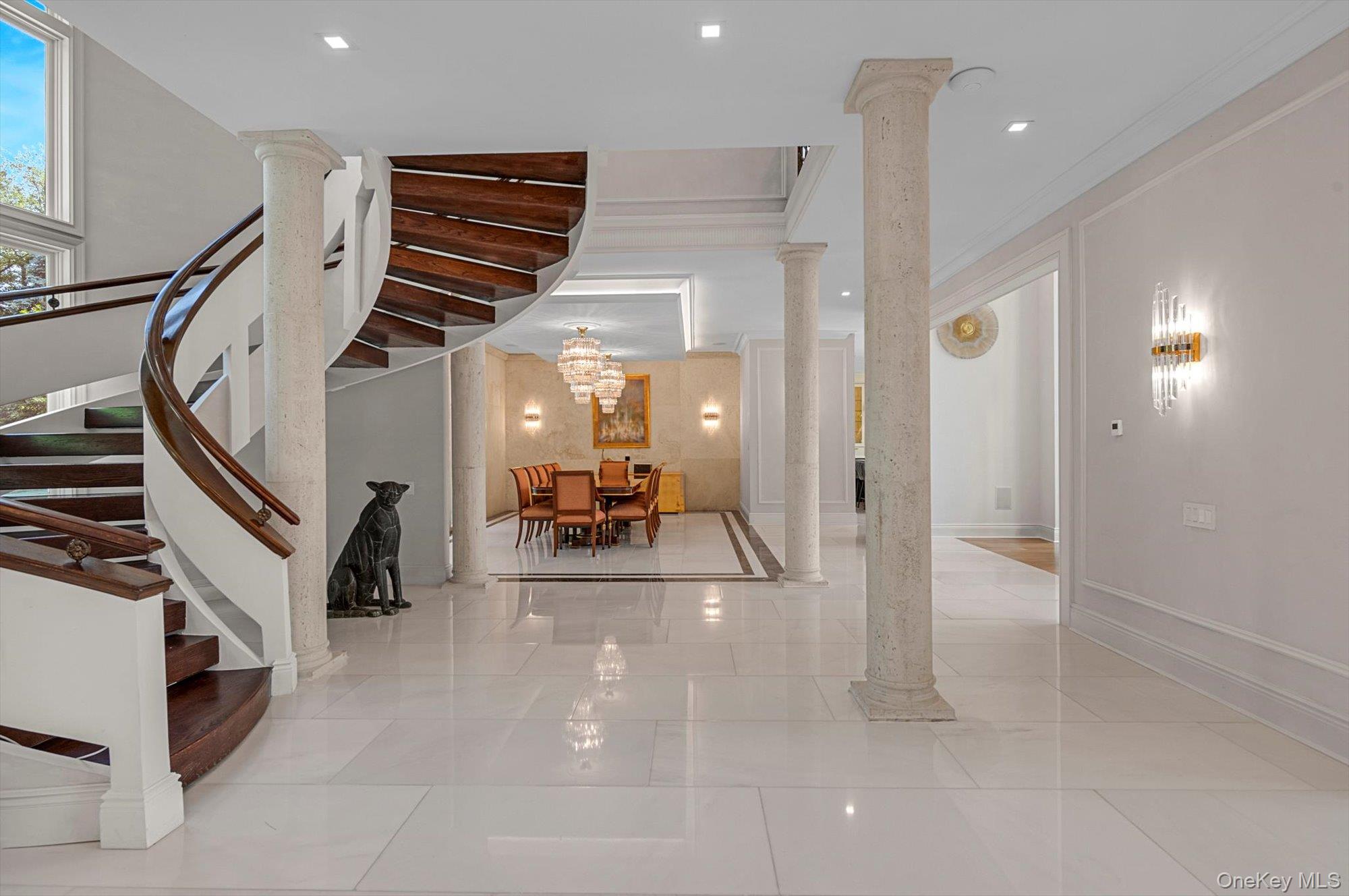 55 Coves Run, Oyster Bay Cove, NY 11791