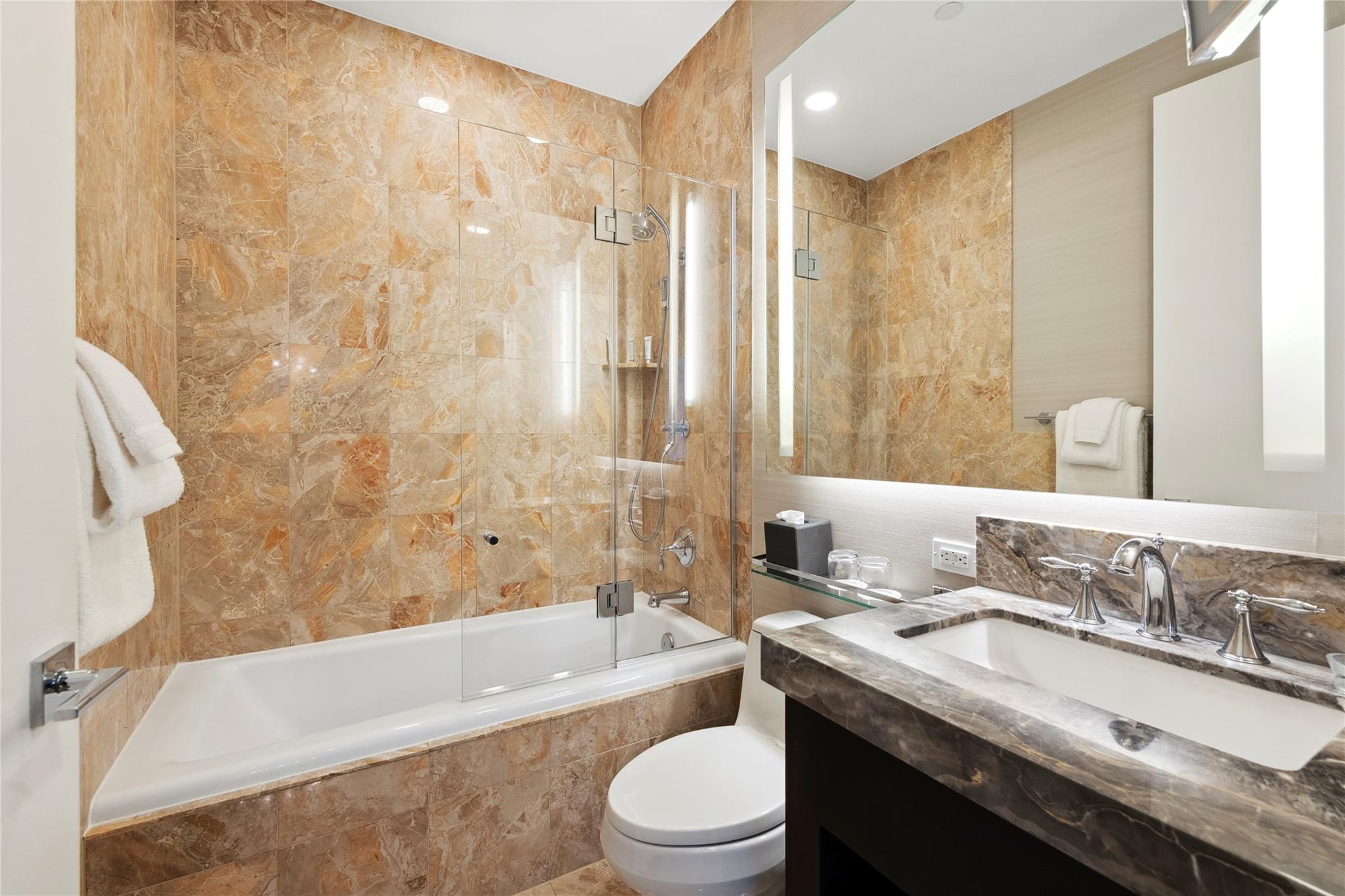 1 Central Park W # 314, New York (Manhattan), NY 10023