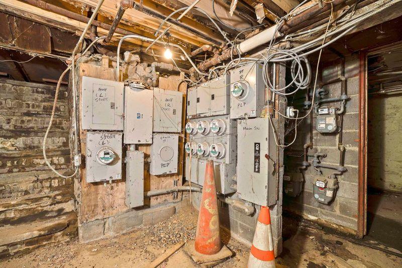 15-36 Gates Avenue, Brooklyn, NY 11237