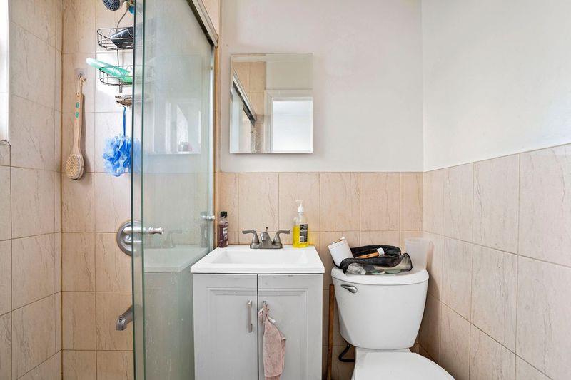 15-36 Gates Avenue, Brooklyn, NY 11237