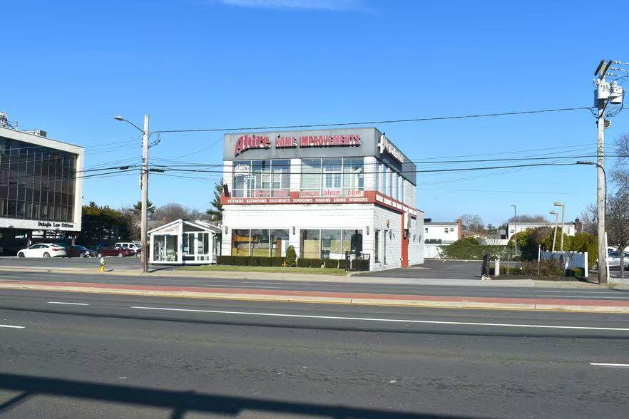 1999 Hempstead TPKE, East Meadow, NY 11554