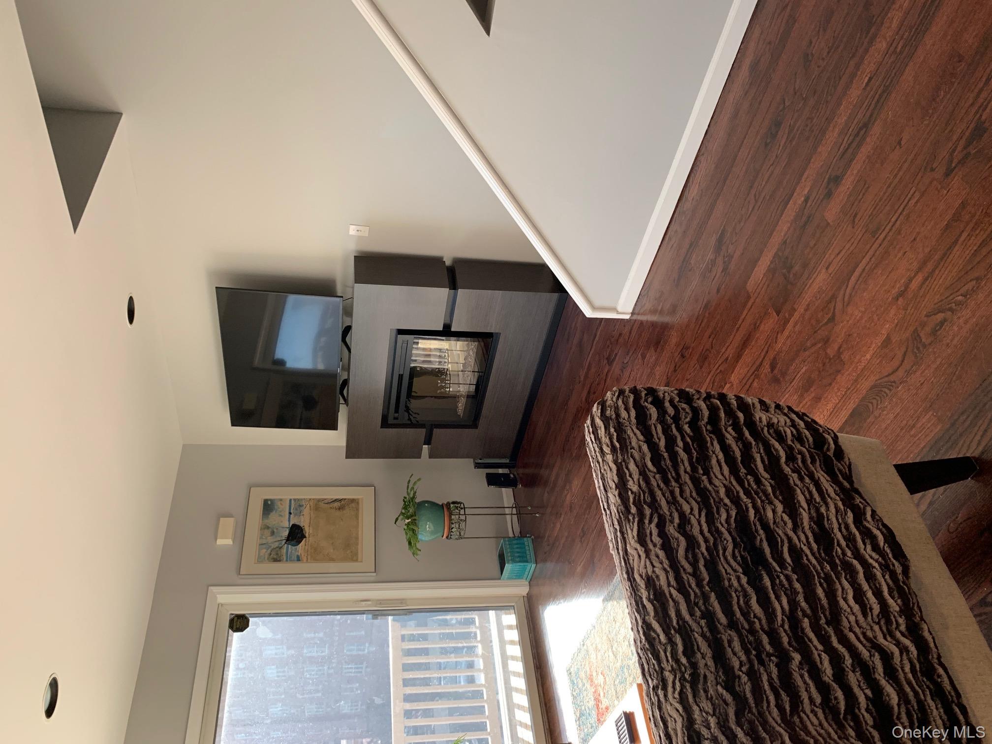 223 E Broadway, Long Beach, NY 11561