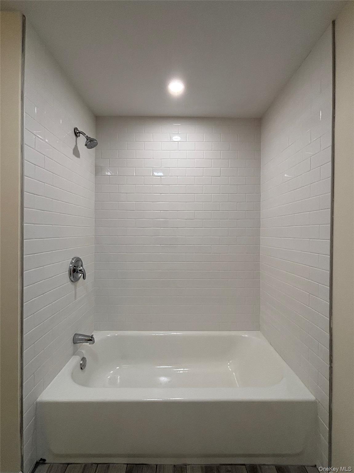 159 Washington Avenue, Wheatley Heights, NY 11798