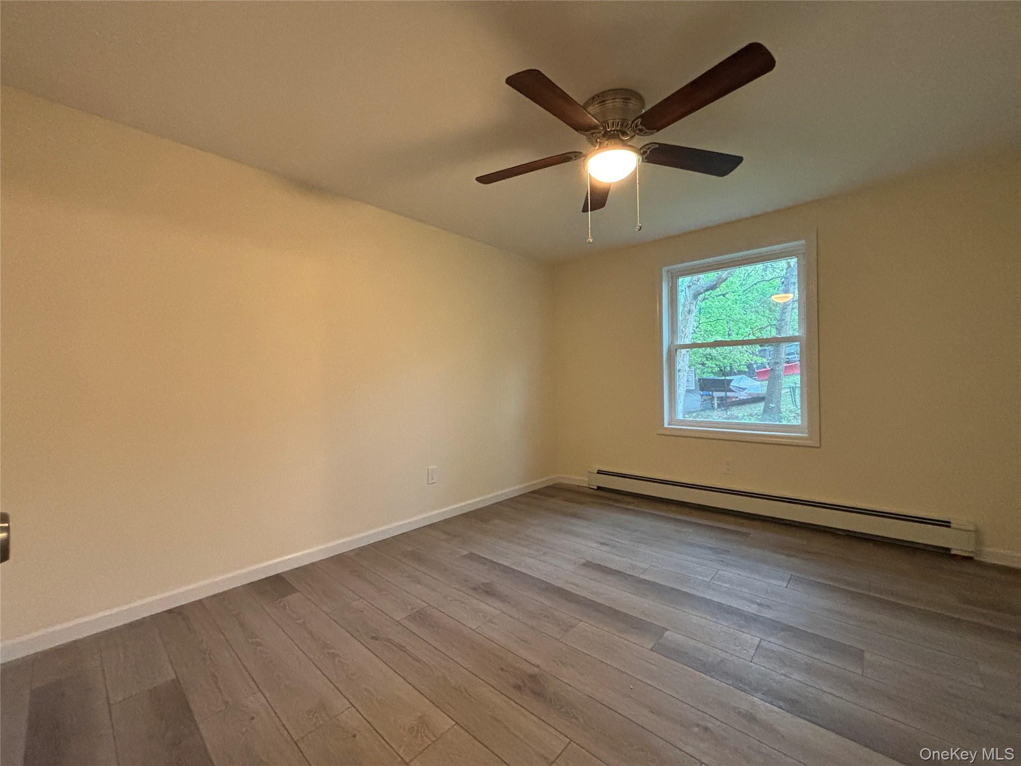 159 Washington Avenue, Wheatley Heights, NY 11798