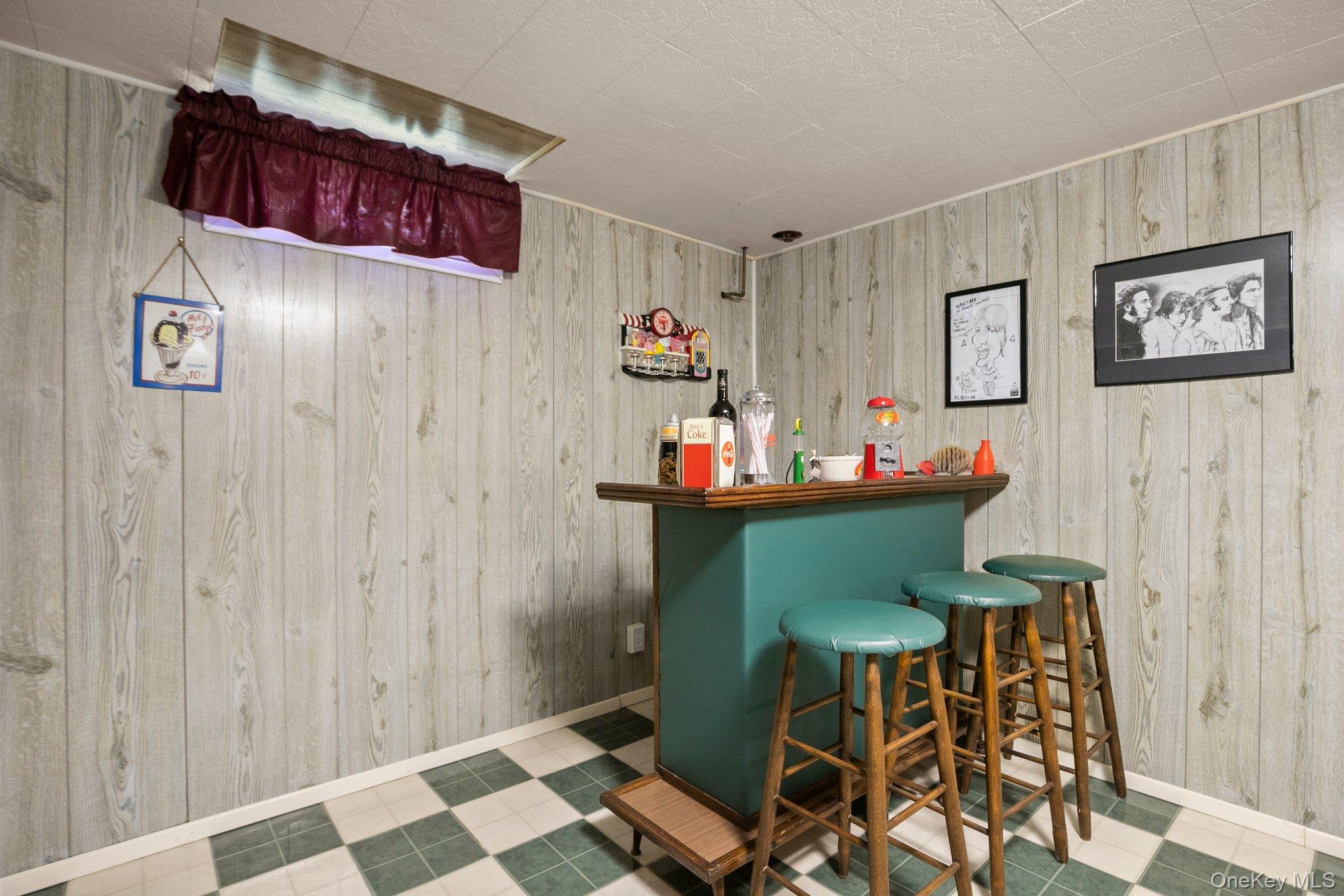 1080 E Mountain Road S, Cold Spring, NY 10516