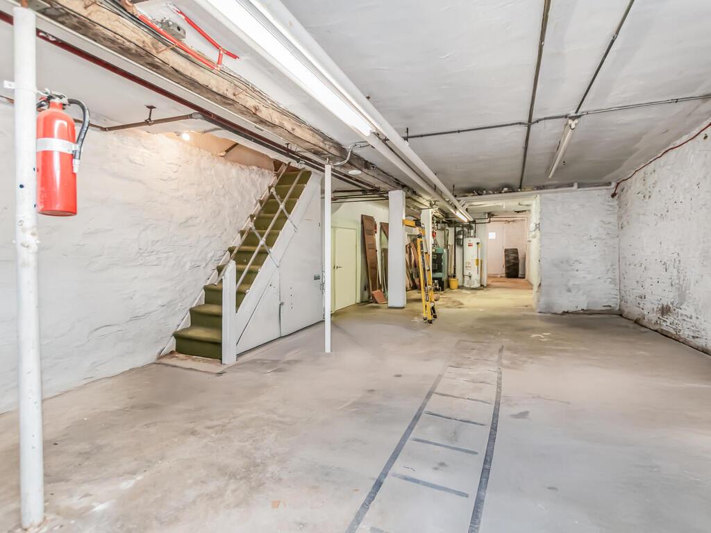 3670 Barnes Avenue, Bronx, NY 10467