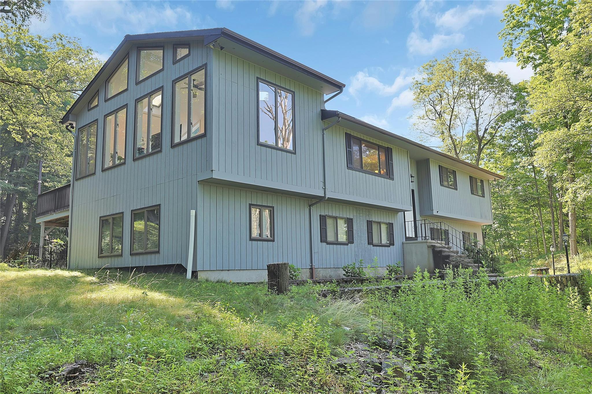 2358 Maple Avenue, Cortlandt Manor, NY 10567