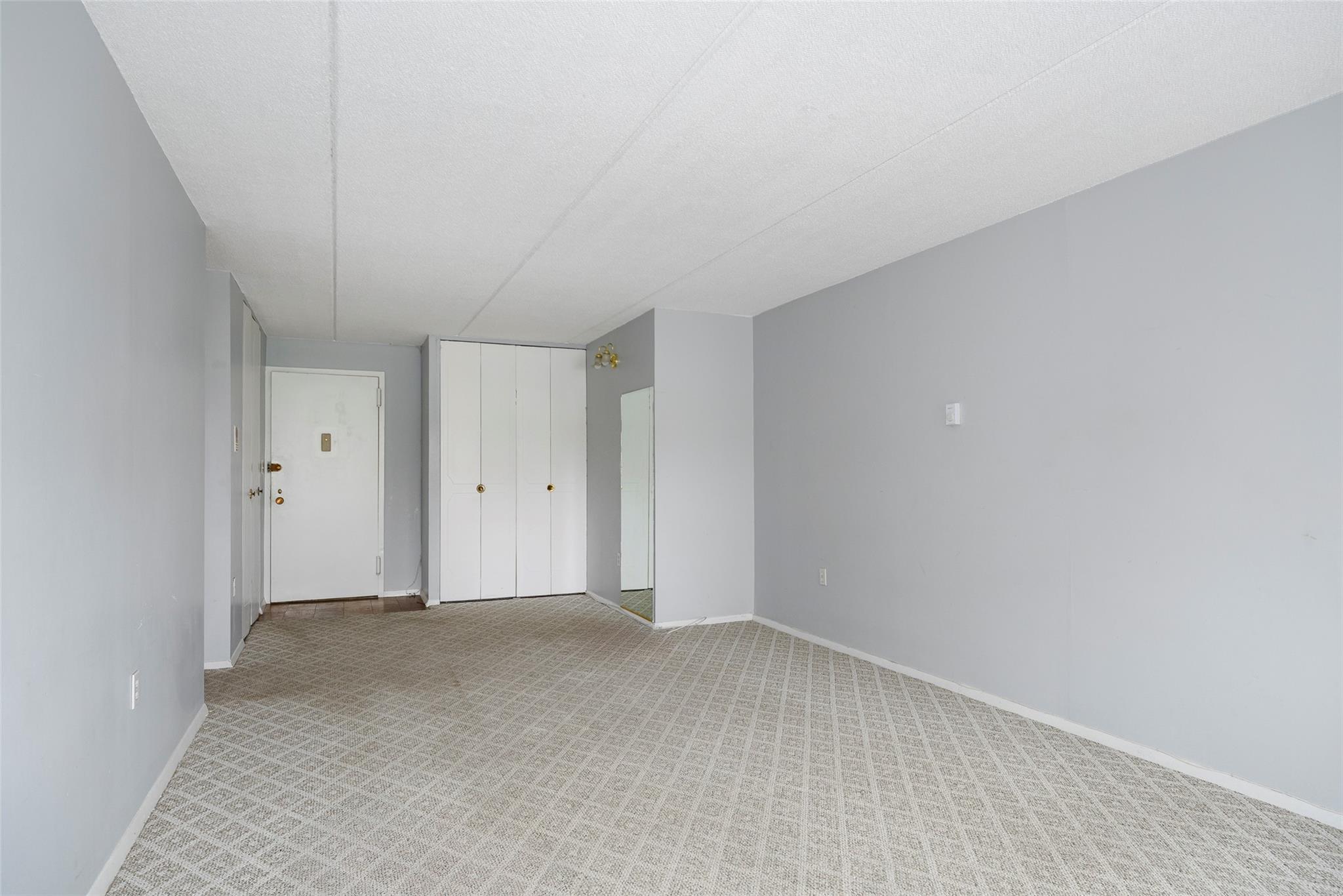 160 Academy Street # 2C, Poughkeepsie, NY 12601