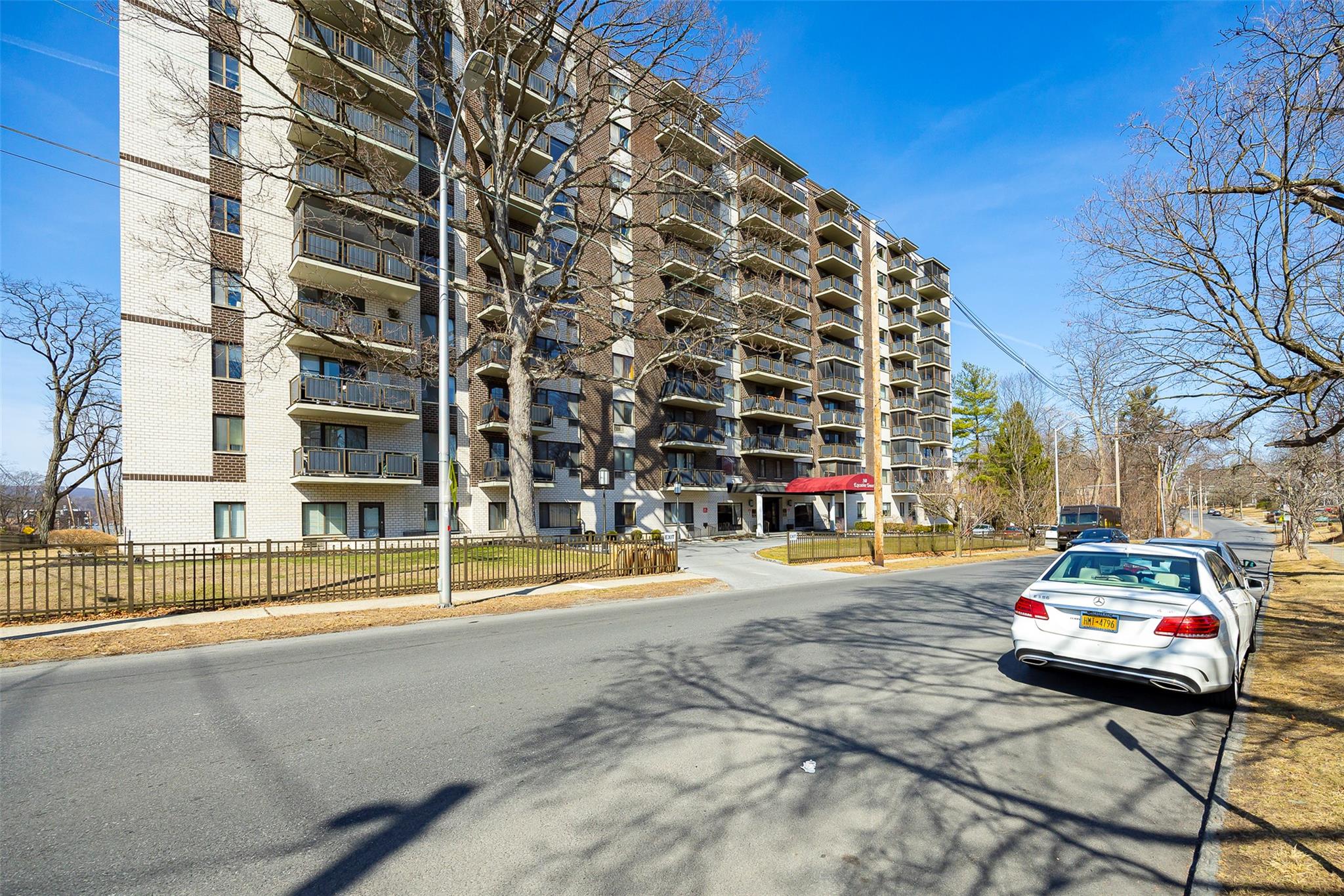 160 Academy Street # 2C, Poughkeepsie, NY 12601