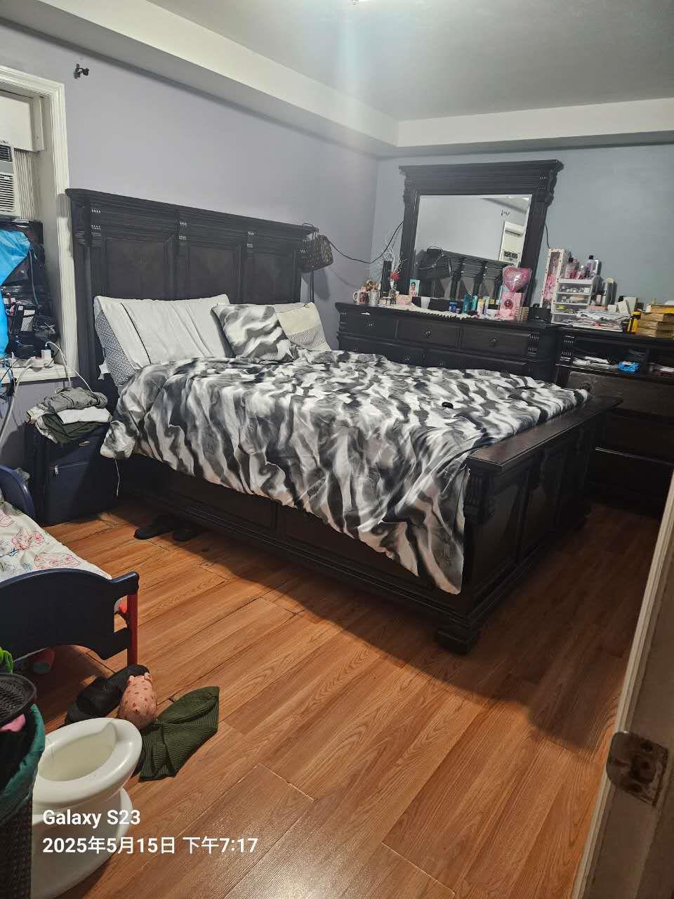 57-12 164 Street, Flushing, NY 11365