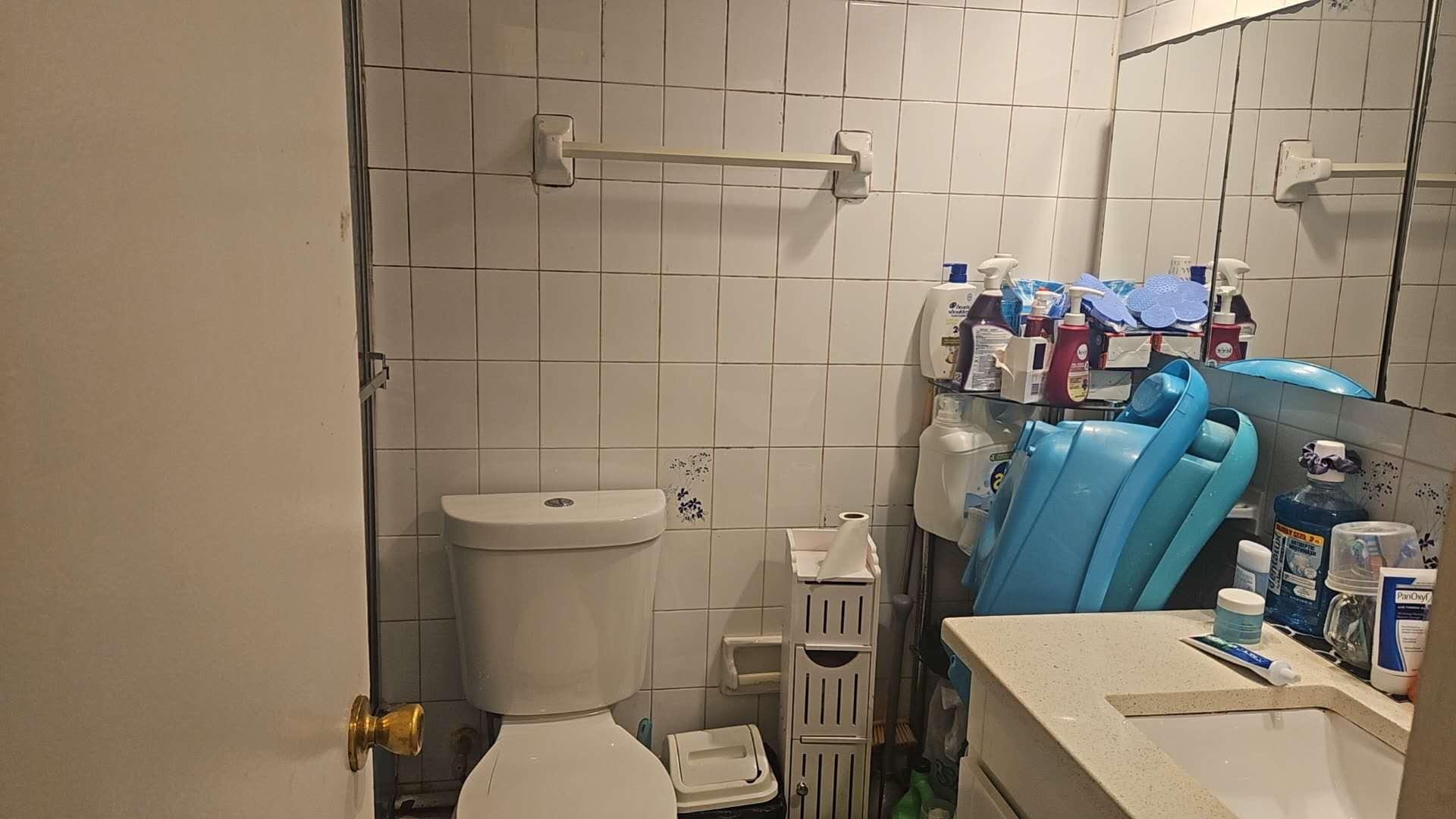 57-12 164 Street, Flushing, NY 11365