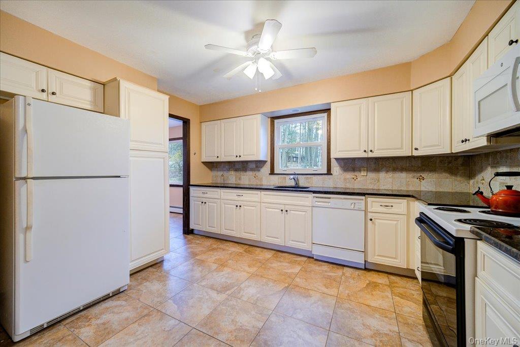 33 Winchester Drive, Monroe, NY 10950