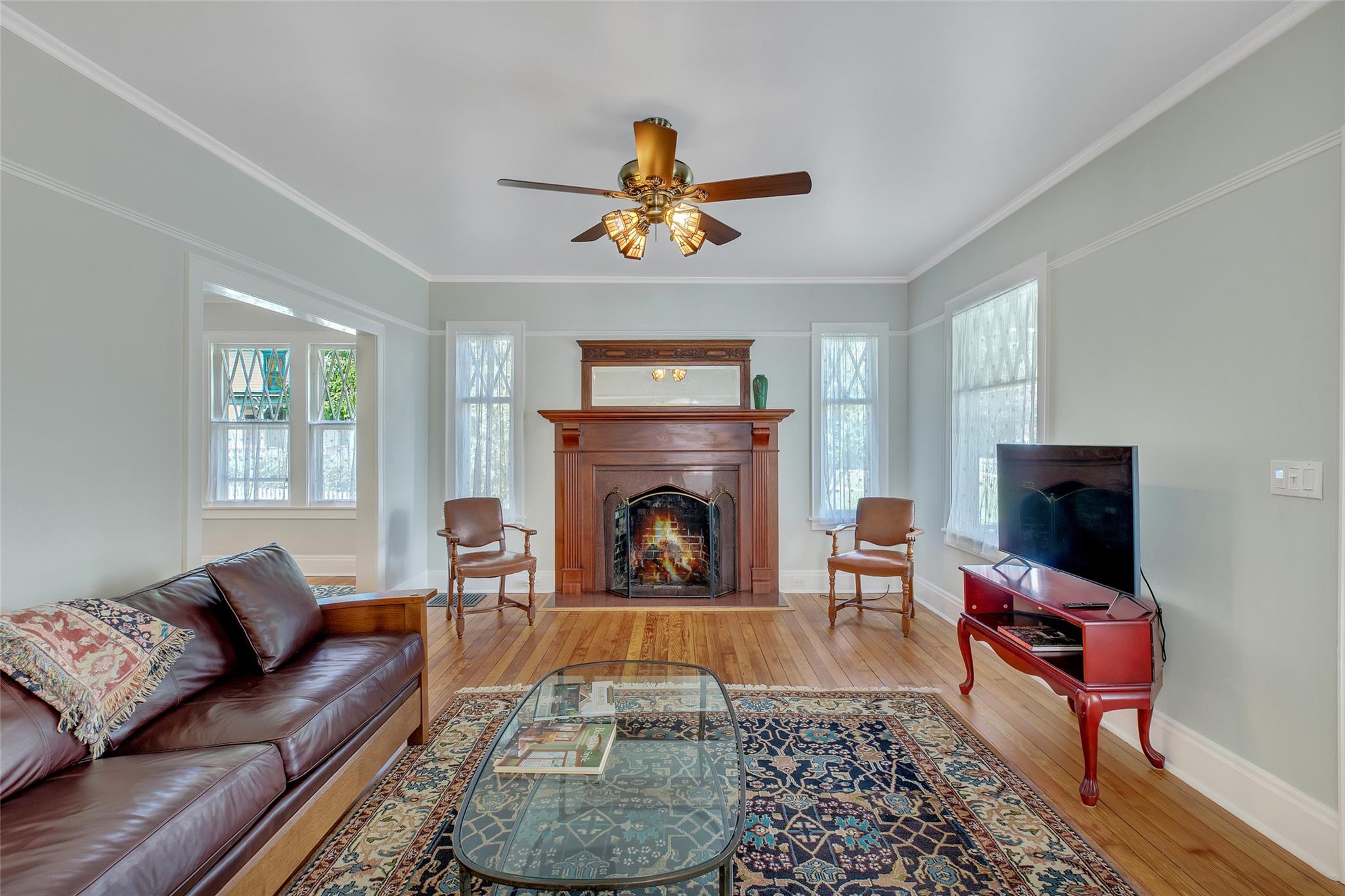 8325 Main Road, East Marion, NY 11939