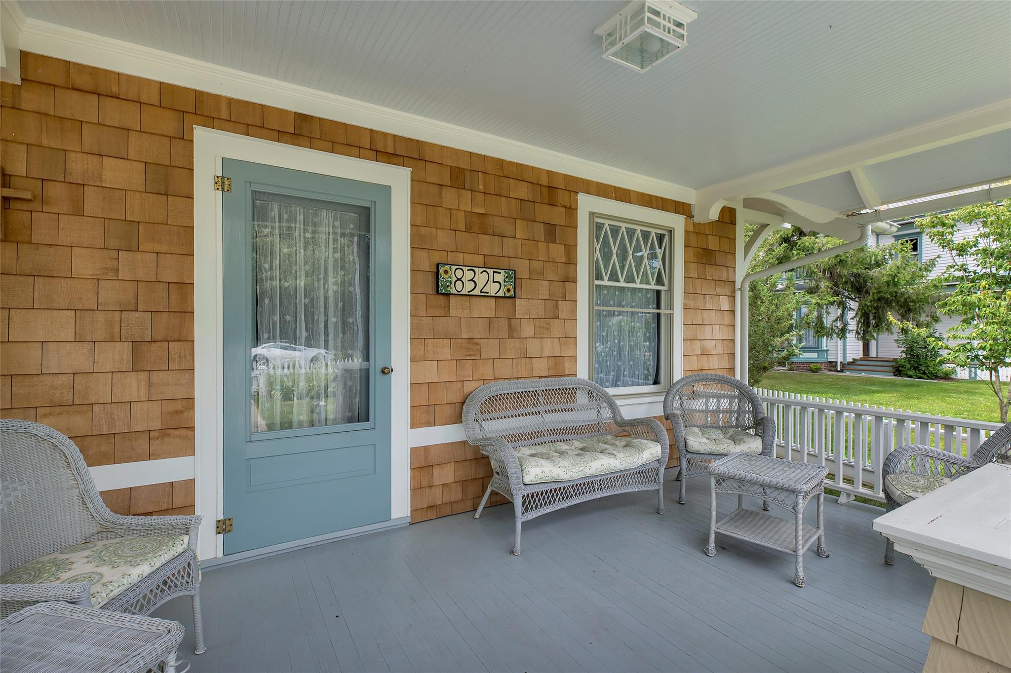 8325 Main Road, East Marion, NY 11939