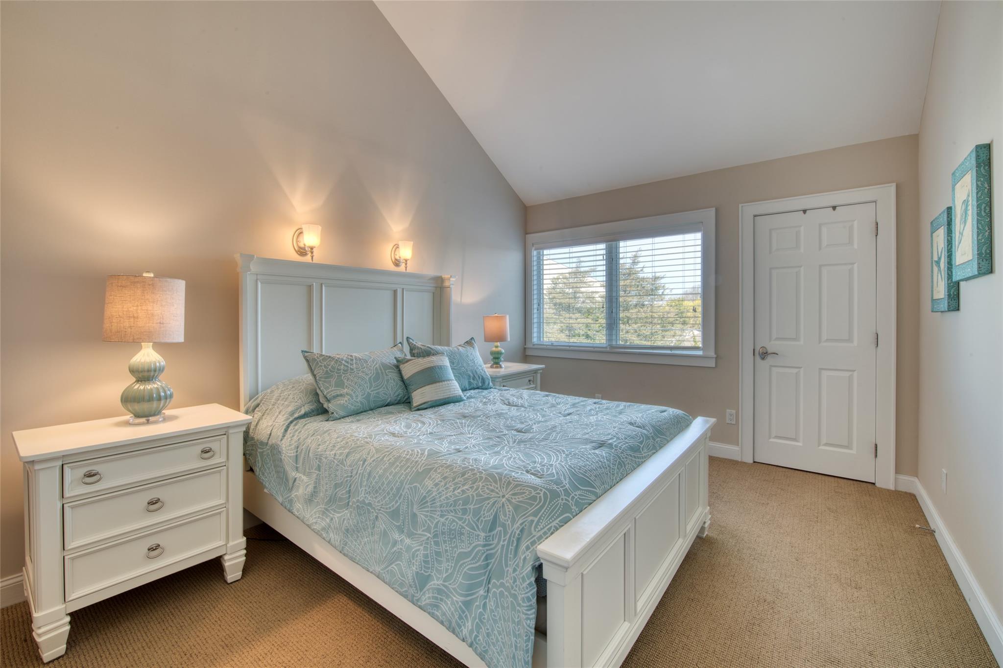 2820 Shipyard Lane # 2F2, East Marion, NY 11939