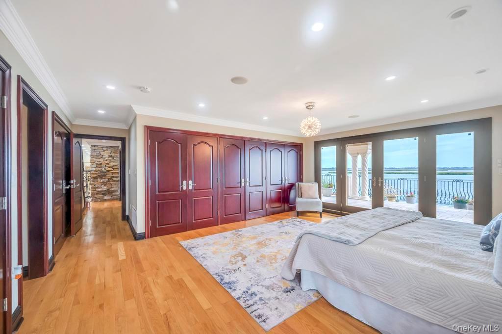 1101 Harbor Road, Hewlett, NY 11557