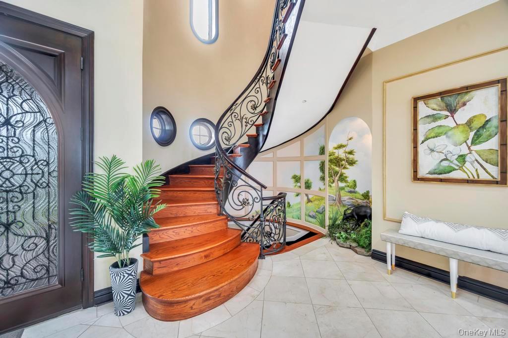 1101 Harbor Road, Hewlett, NY 11557