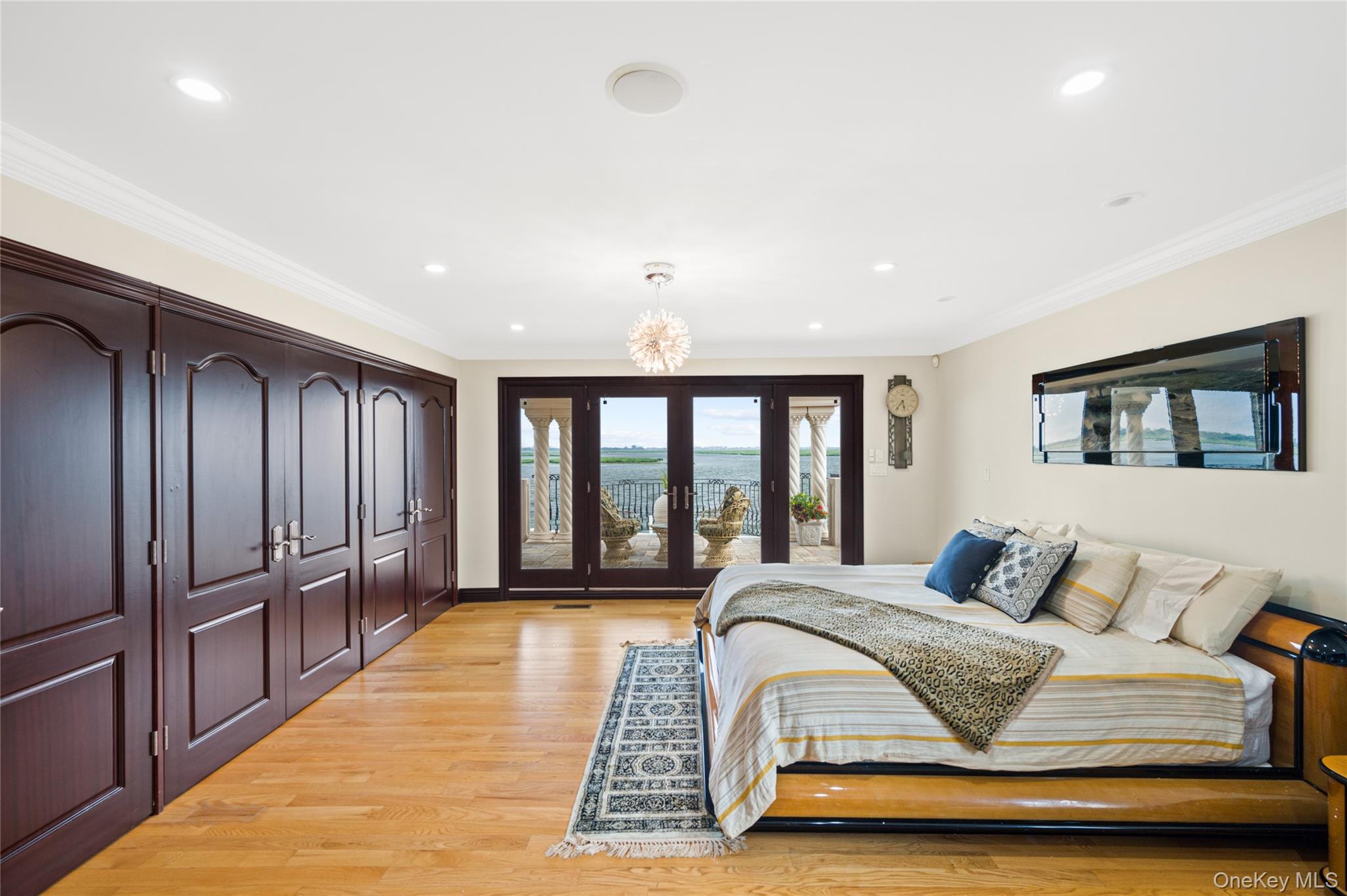 1101 Harbor Road, Hewlett, NY 11557