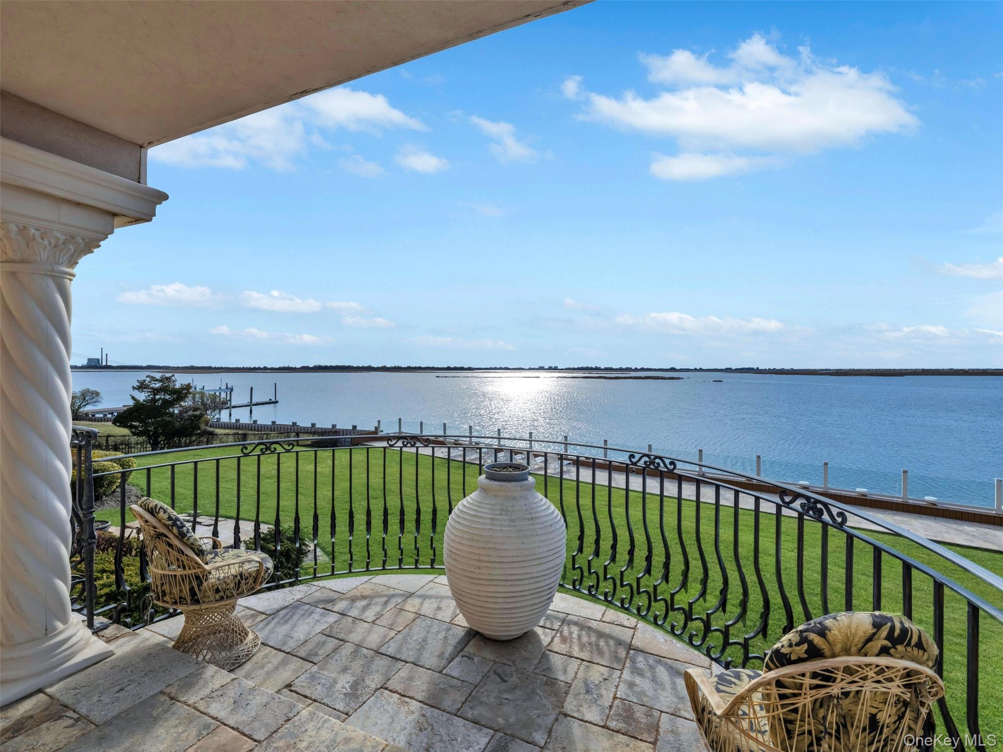 1101 Harbor Road, Hewlett, NY 11557