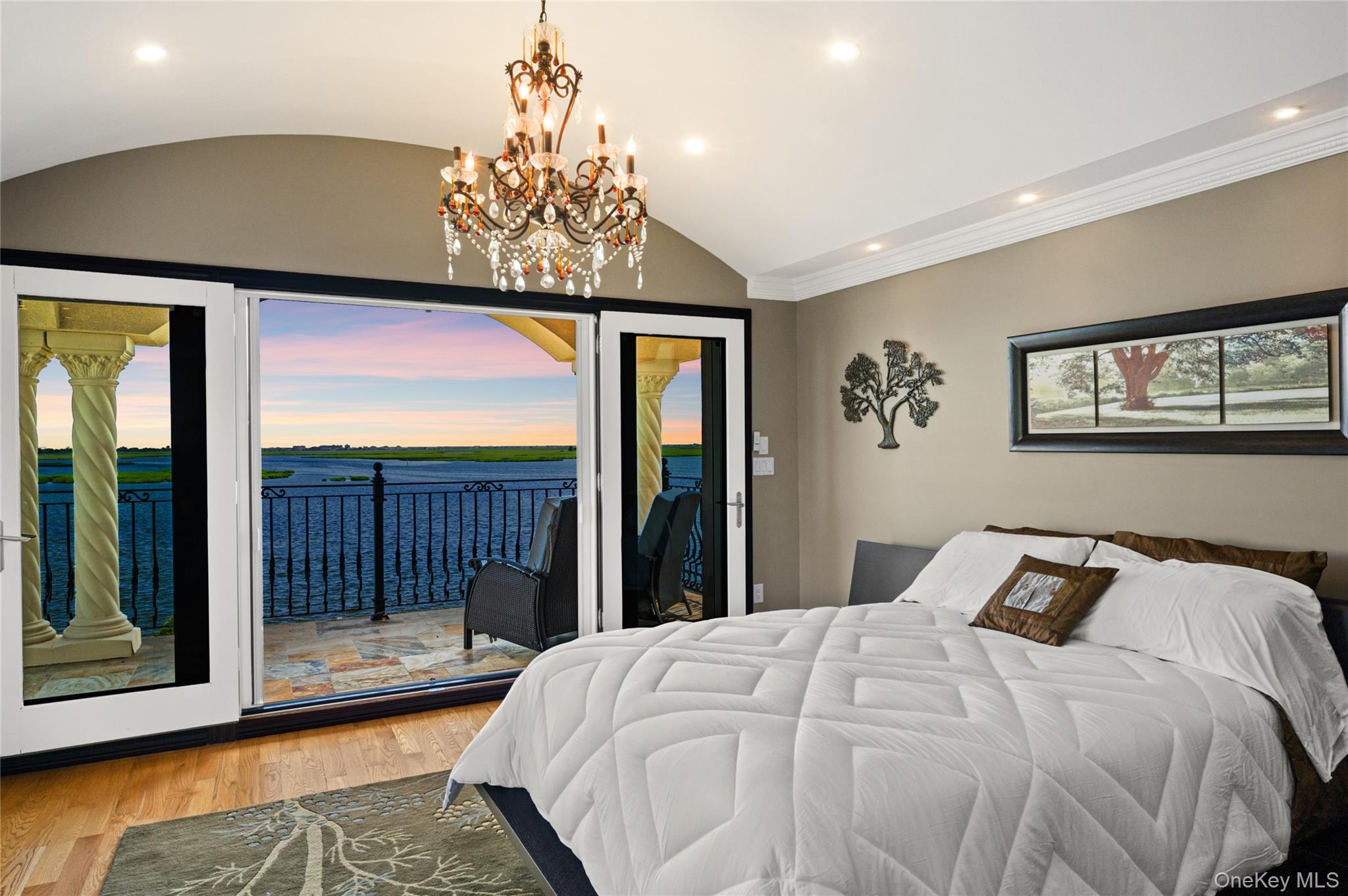 1101 Harbor Road, Hewlett, NY 11557