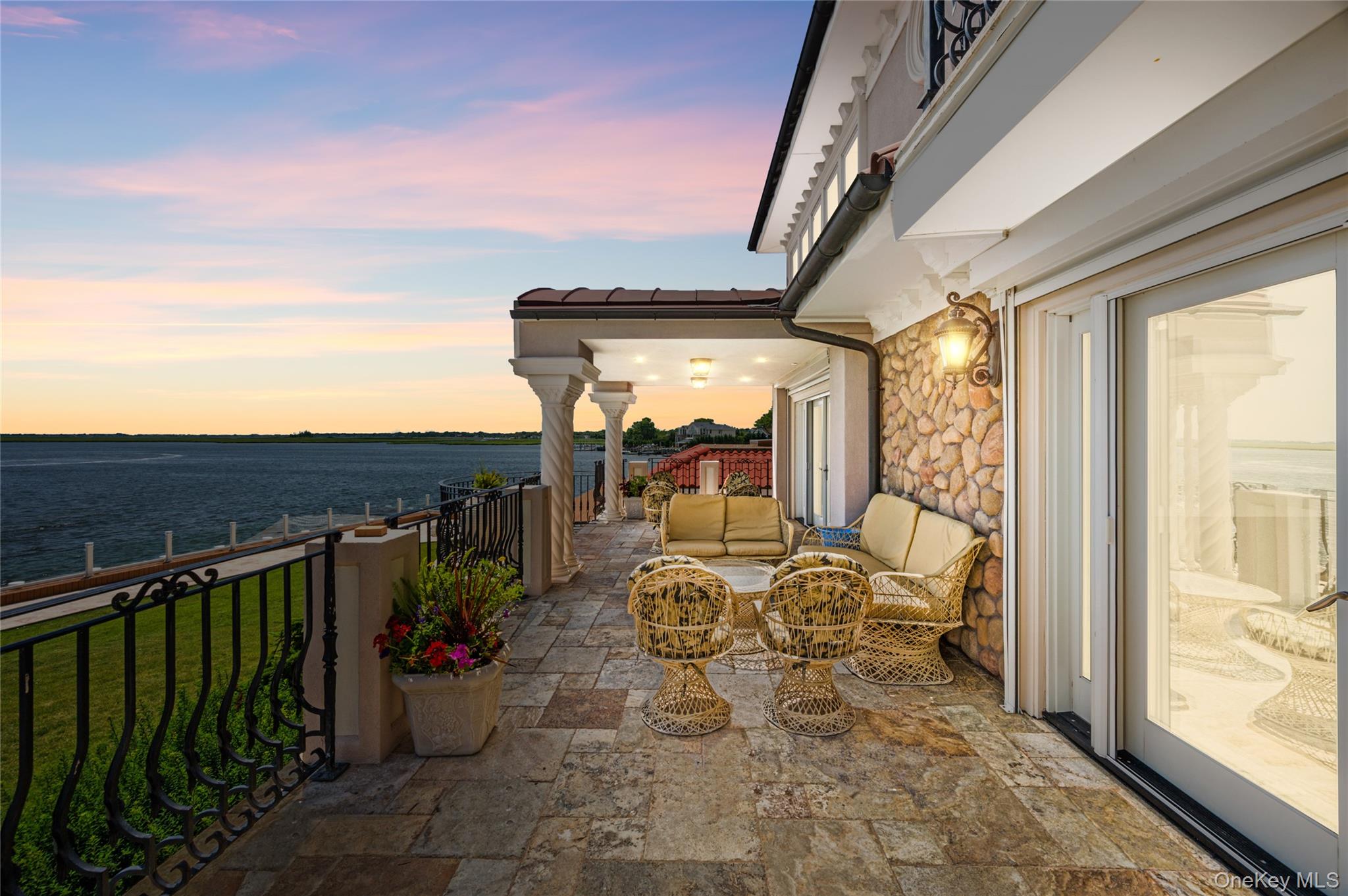 1101 Harbor Road, Hewlett, NY 11557